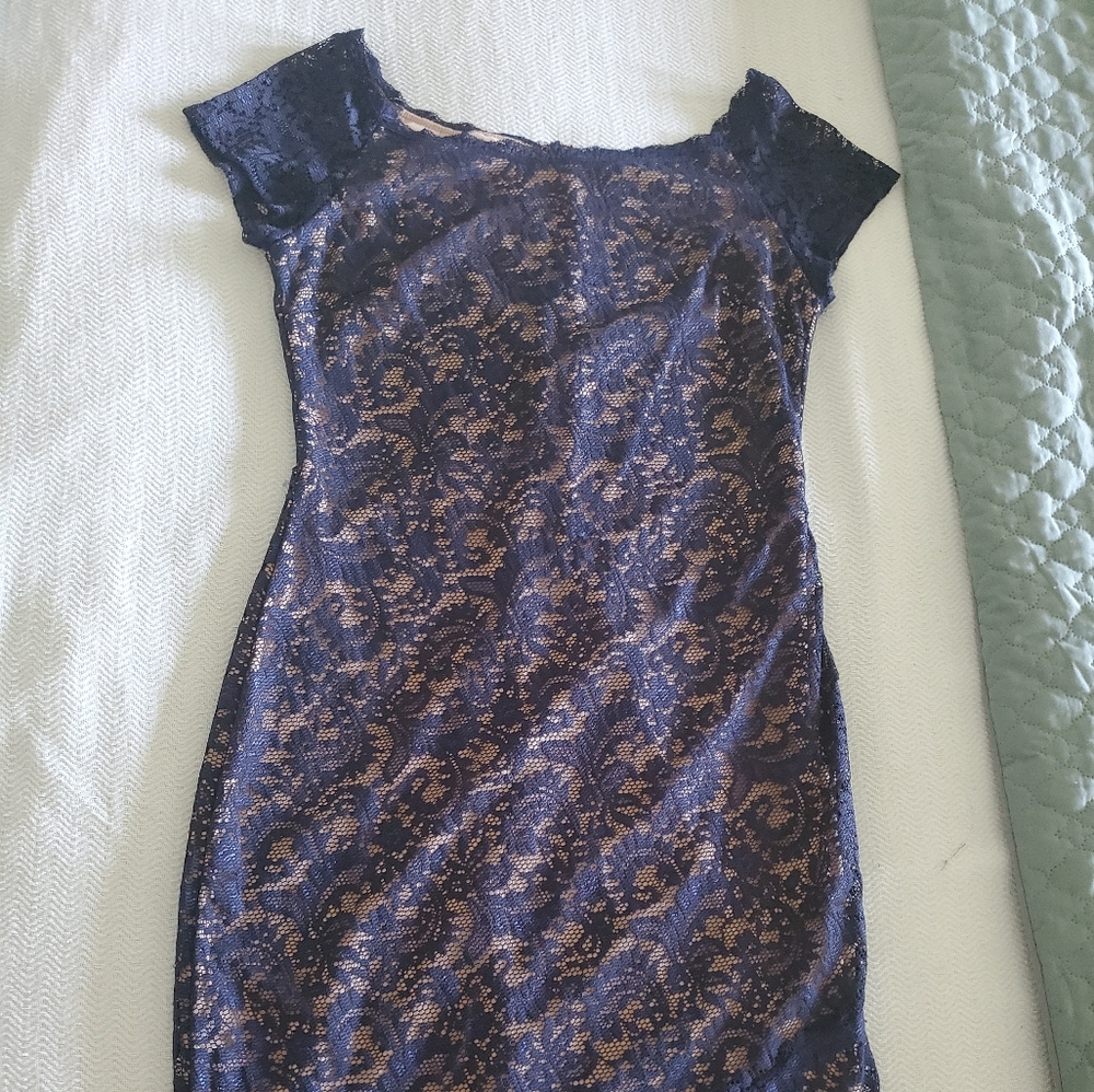 Lace cocktail dresss